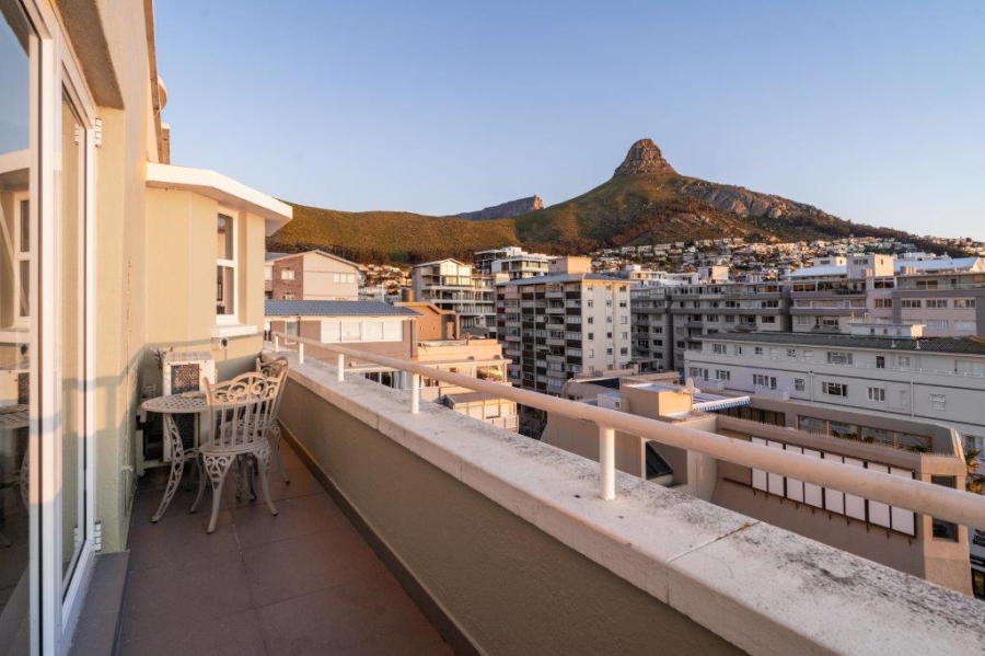 3 Bedroom Property for Sale in Sea Point Western Cape